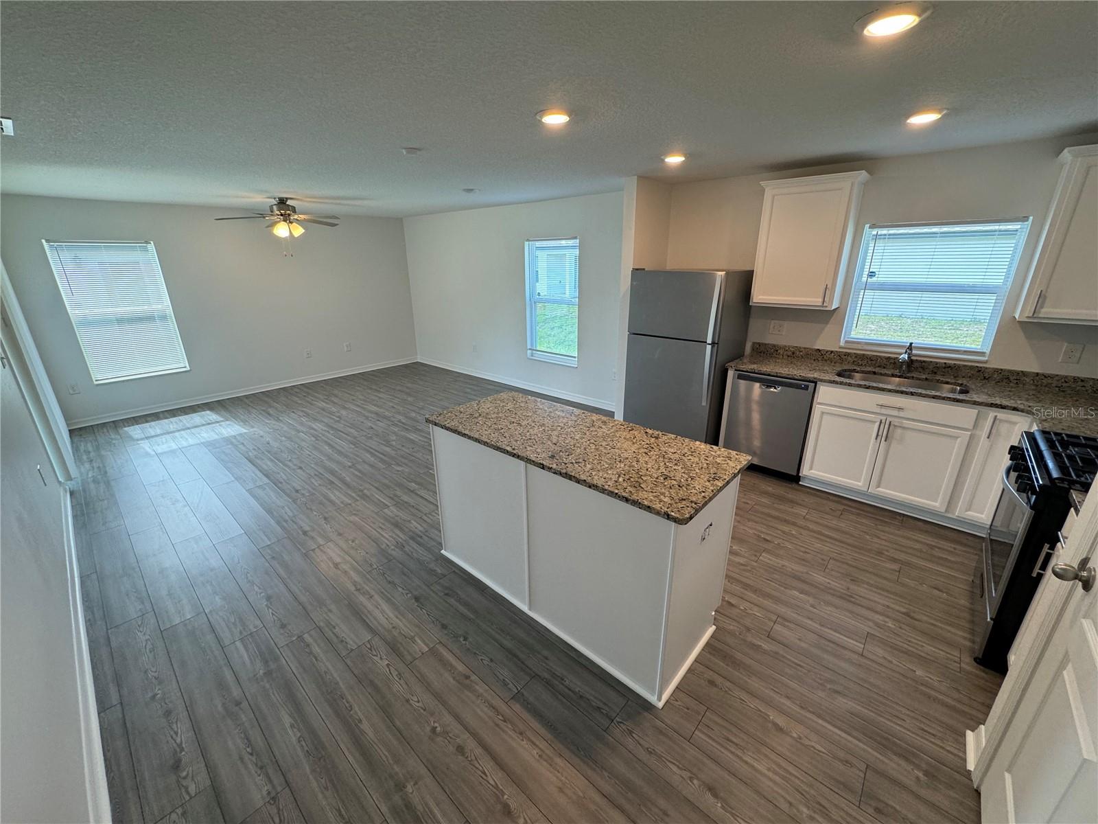 KENSINGTON VIEW - Residential