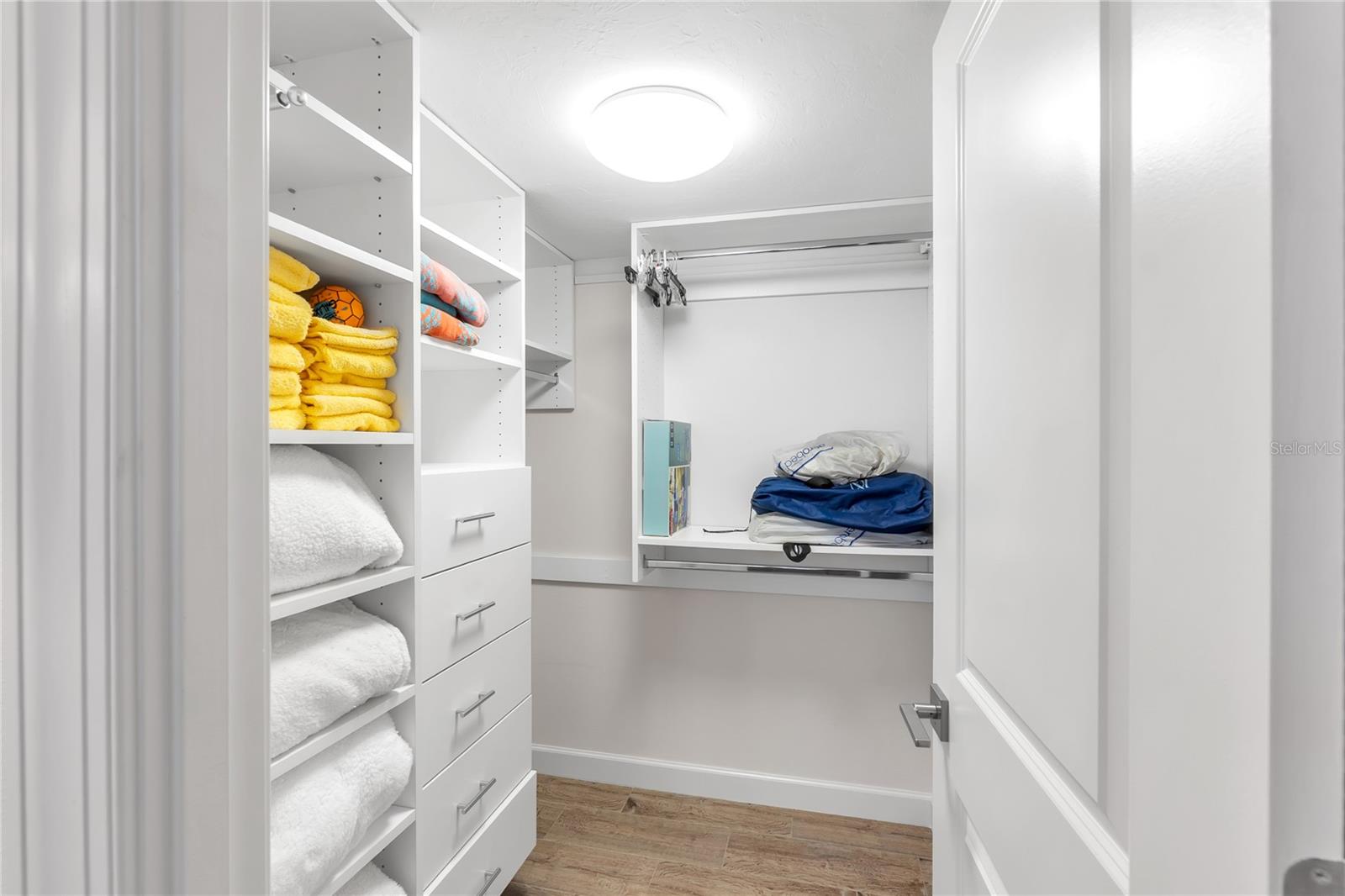 PRIVATEER SOUTH - Residential