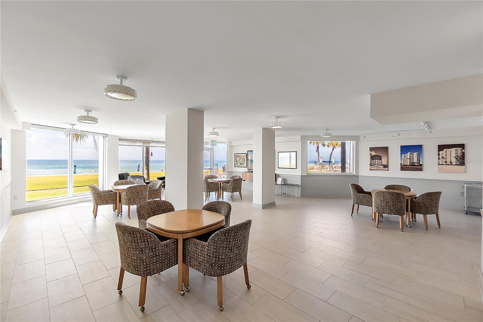 PRIVATEER SOUTH - Residential