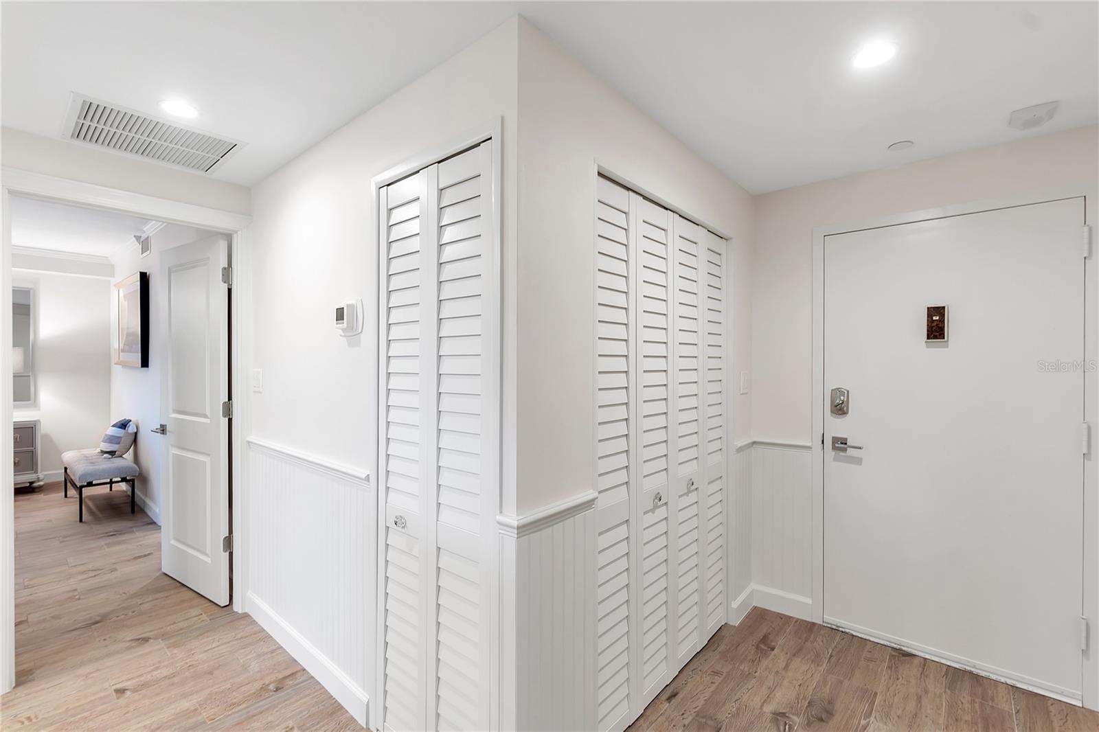 PRIVATEER SOUTH - Residential