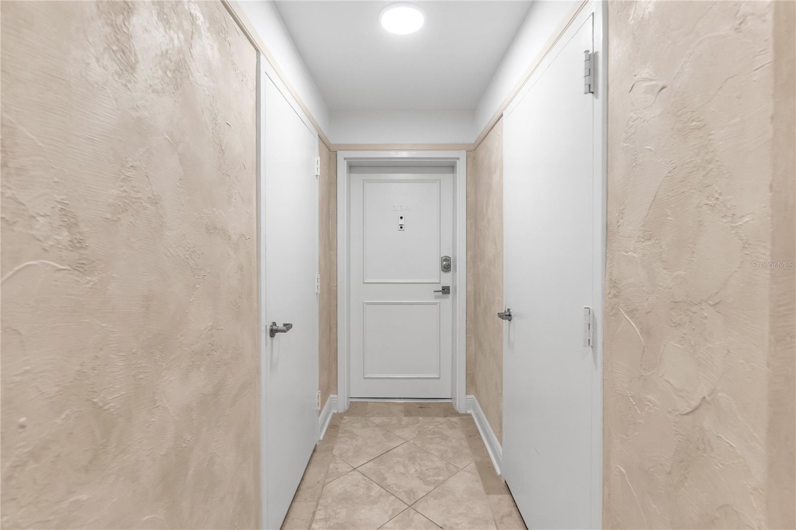 PRIVATEER SOUTH - Residential