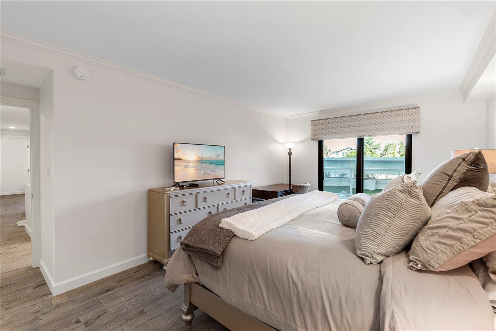 PRIVATEER SOUTH - Residential