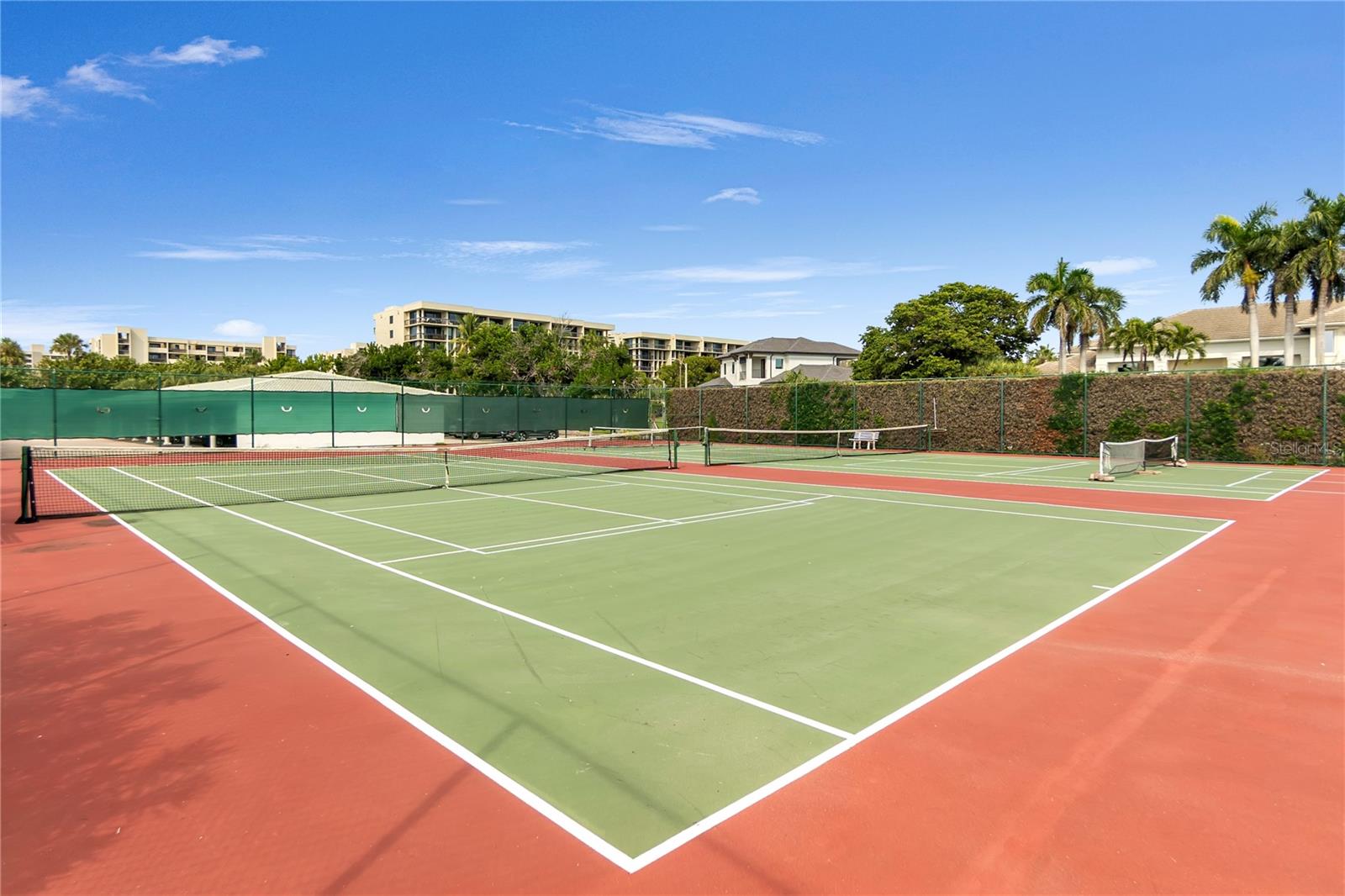 PRIVATEER SOUTH - Residential