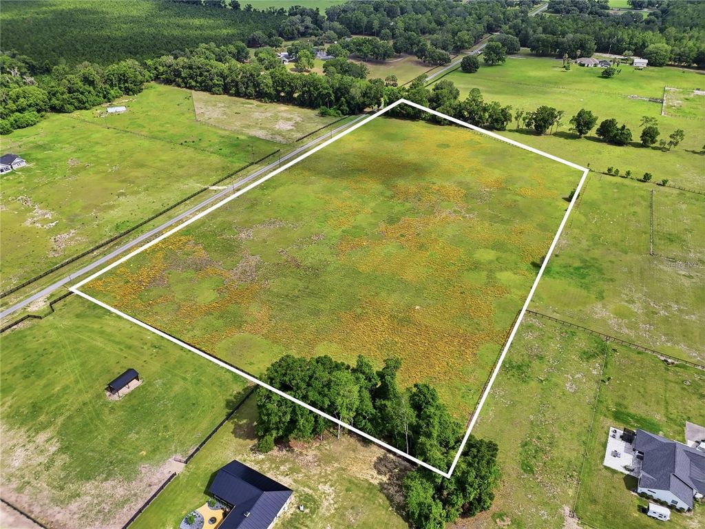 Photo of 00 SW Sterling Terrace, High Springs, FL 32643 (MLS # GC540719)