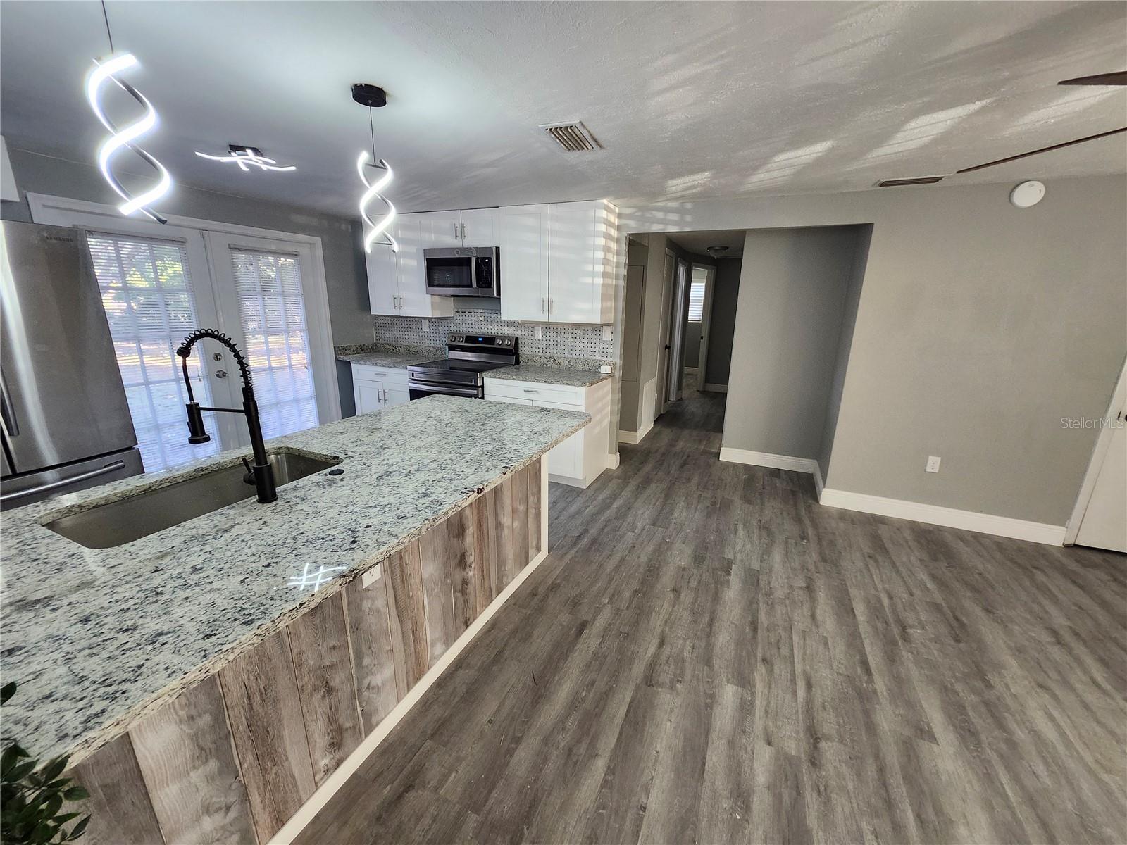 HIGHLAND PINES REV - Residential