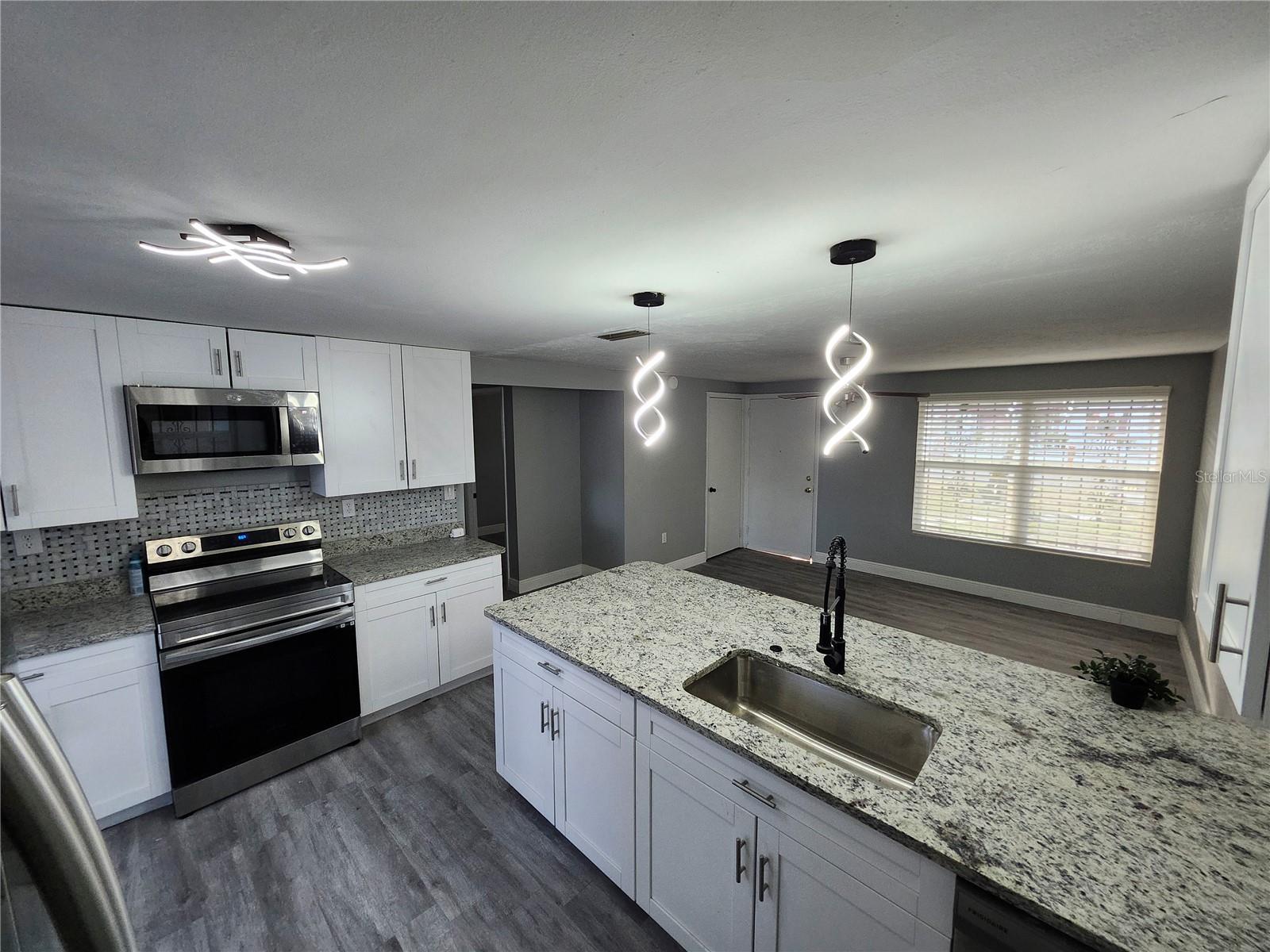 HIGHLAND PINES REV - Residential