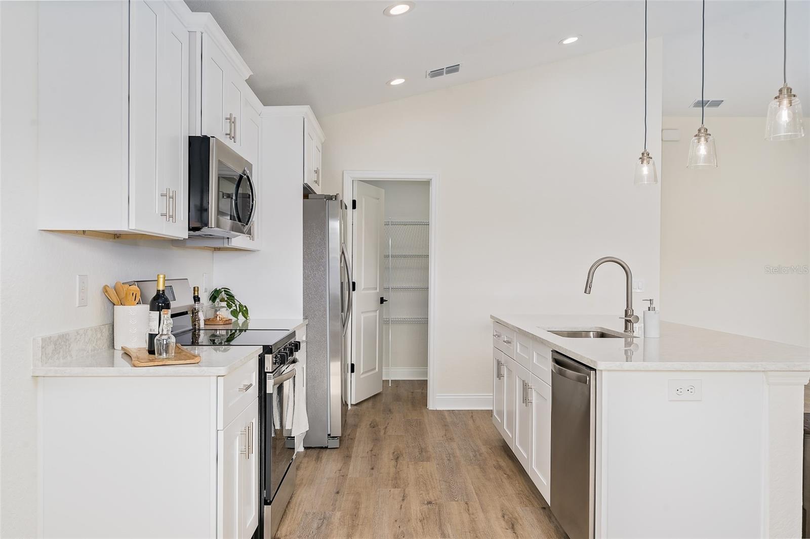 GREAT OAKS - Residential