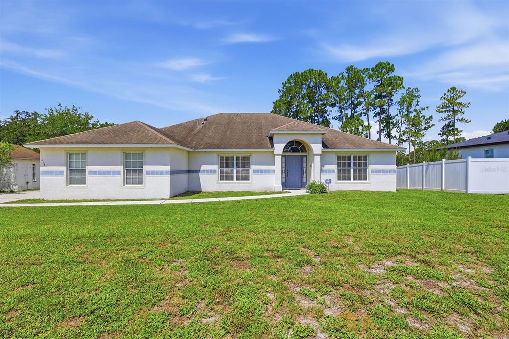 Photo of 516 Glen Haven Drive, Deltona, FL 32738 (MLS # V4950057)