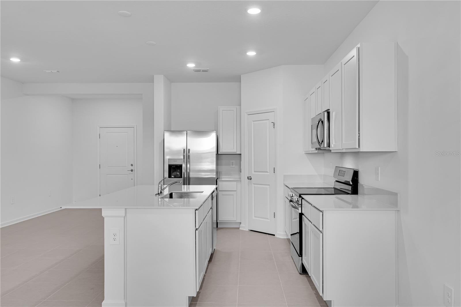 BRENTWOOD TH - Residential Lease