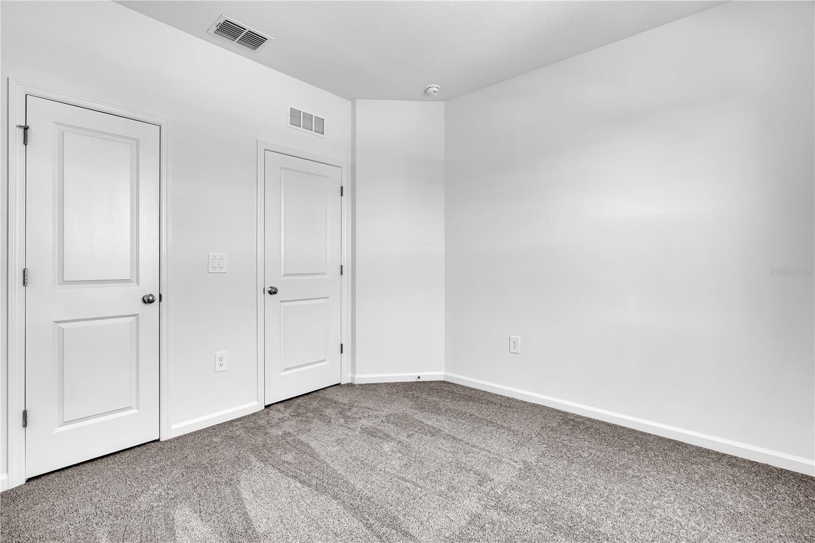 BRENTWOOD TH - Residential Lease