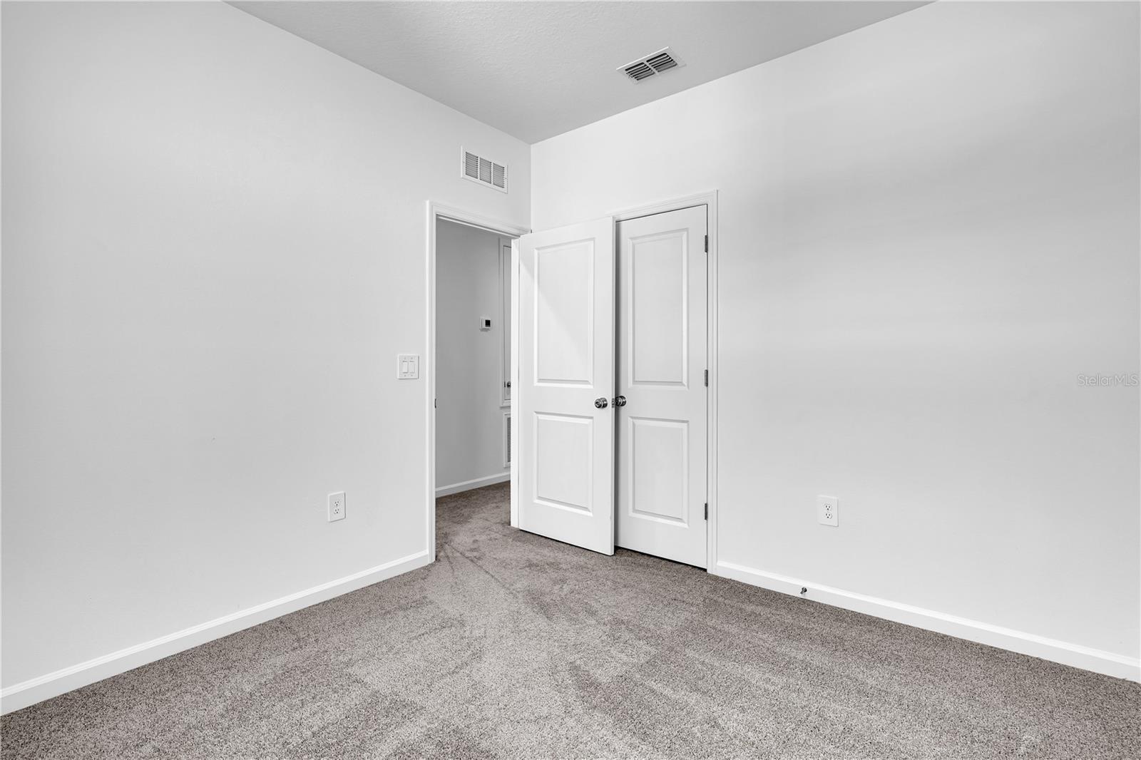 BRENTWOOD TH - Residential Lease