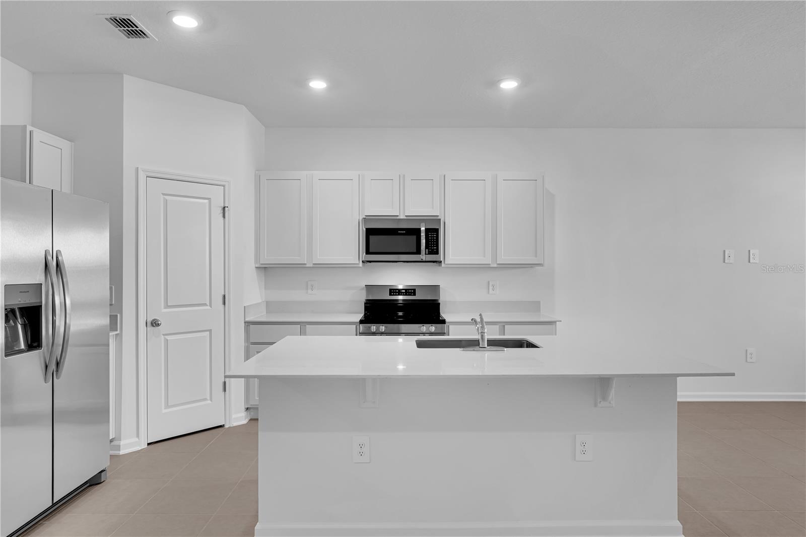 BRENTWOOD TH - Residential Lease