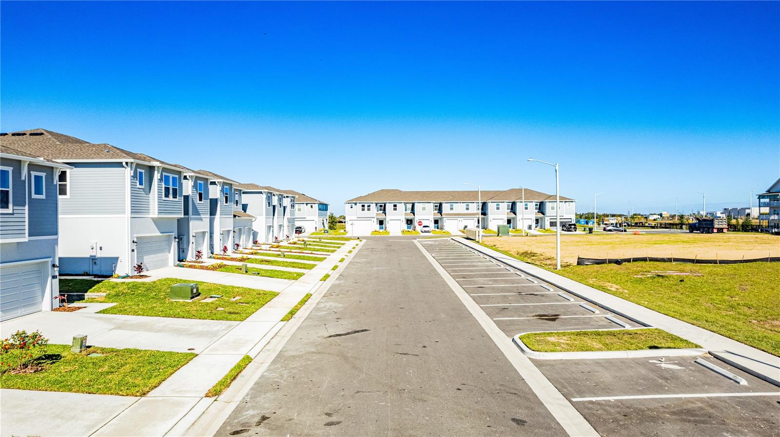 BRENTWOOD TH - Residential Lease