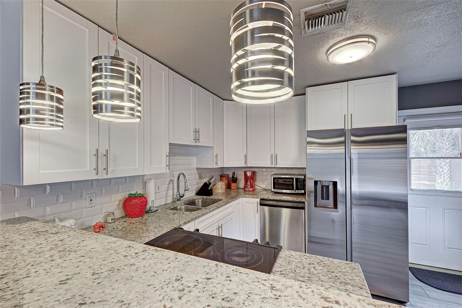 VENICE GROVES - Residential