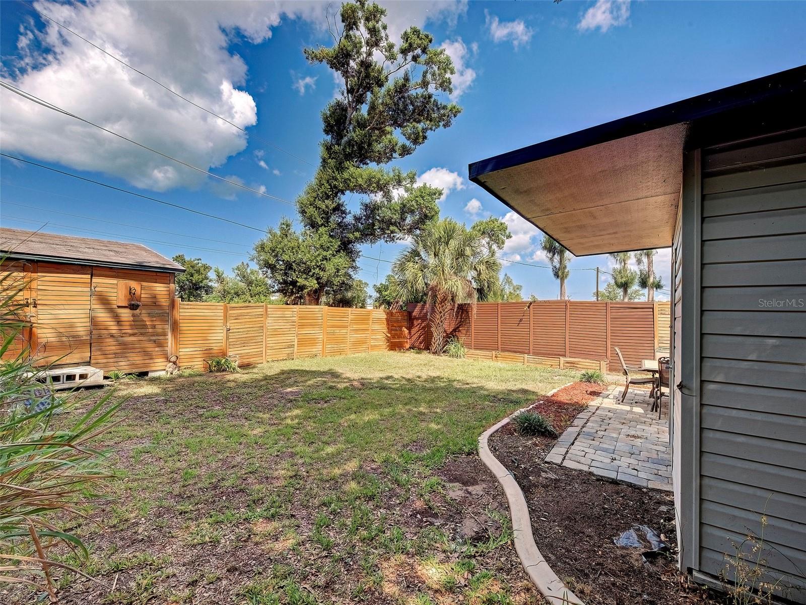 VENICE GROVES - Residential