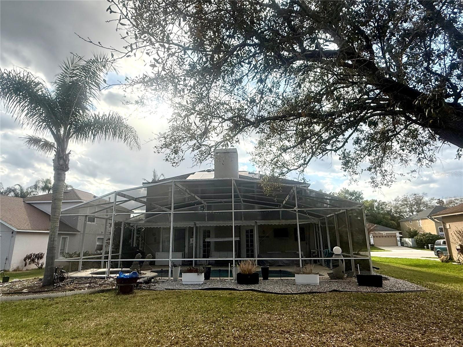 WOODLANDS POINTE - Residential Lease