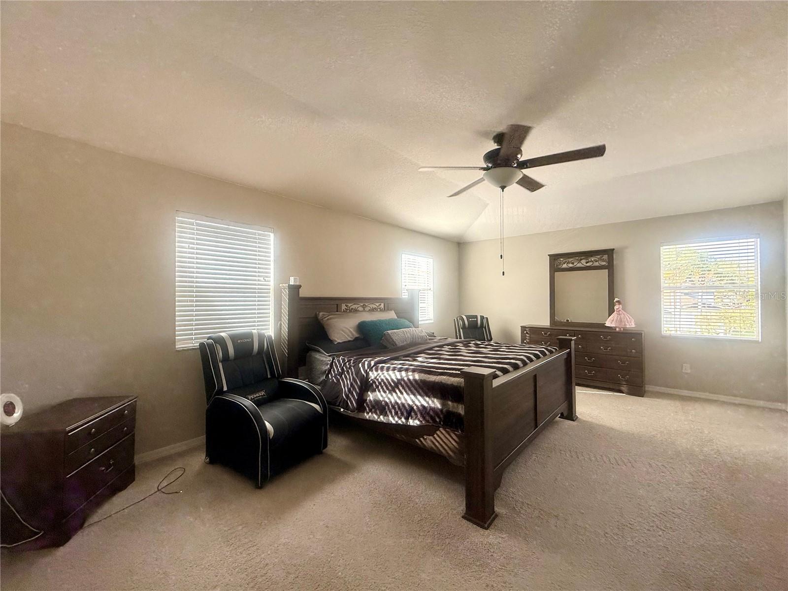 WOODLANDS POINTE - Residential Lease