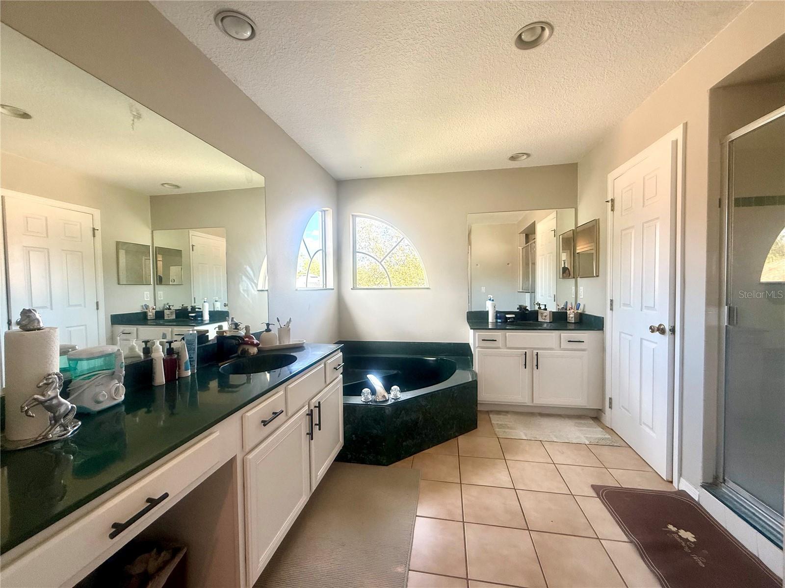 WOODLANDS POINTE - Residential Lease