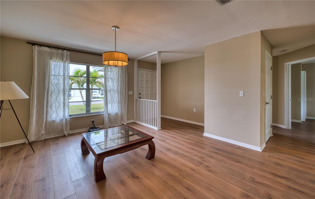 Photo of 4102 Lakewood Avenue, Bradenton, FL 34208 (MLS # A4670472)