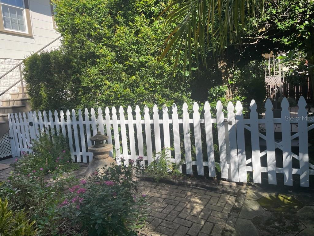 EUCLID ST PAUL - Residential Lease