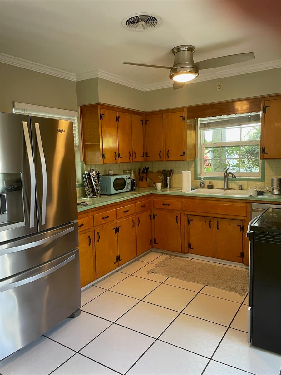 EUCLID ST PAUL - Residential Lease