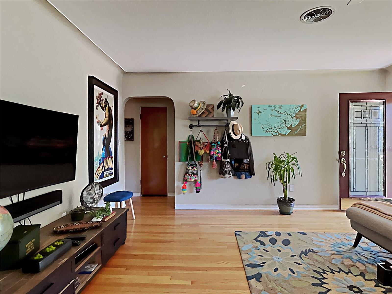 EUCLID ST PAUL - Residential Lease