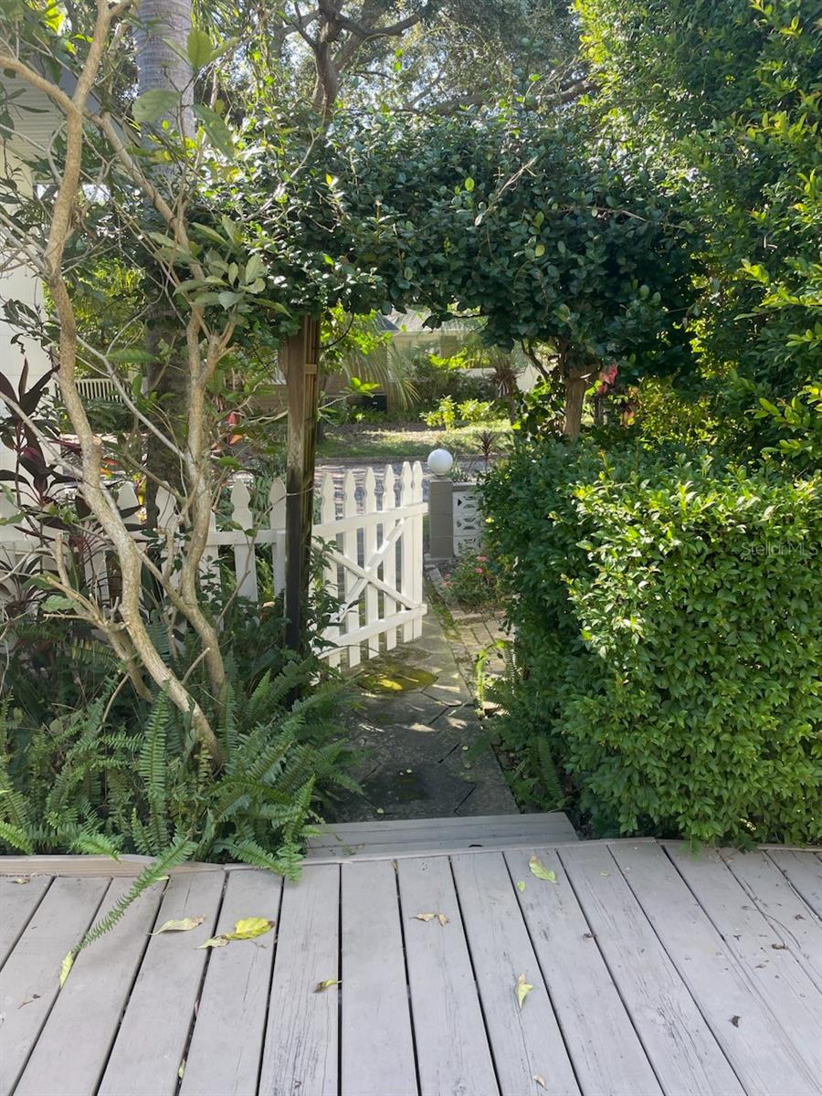 EUCLID ST PAUL - Residential Lease