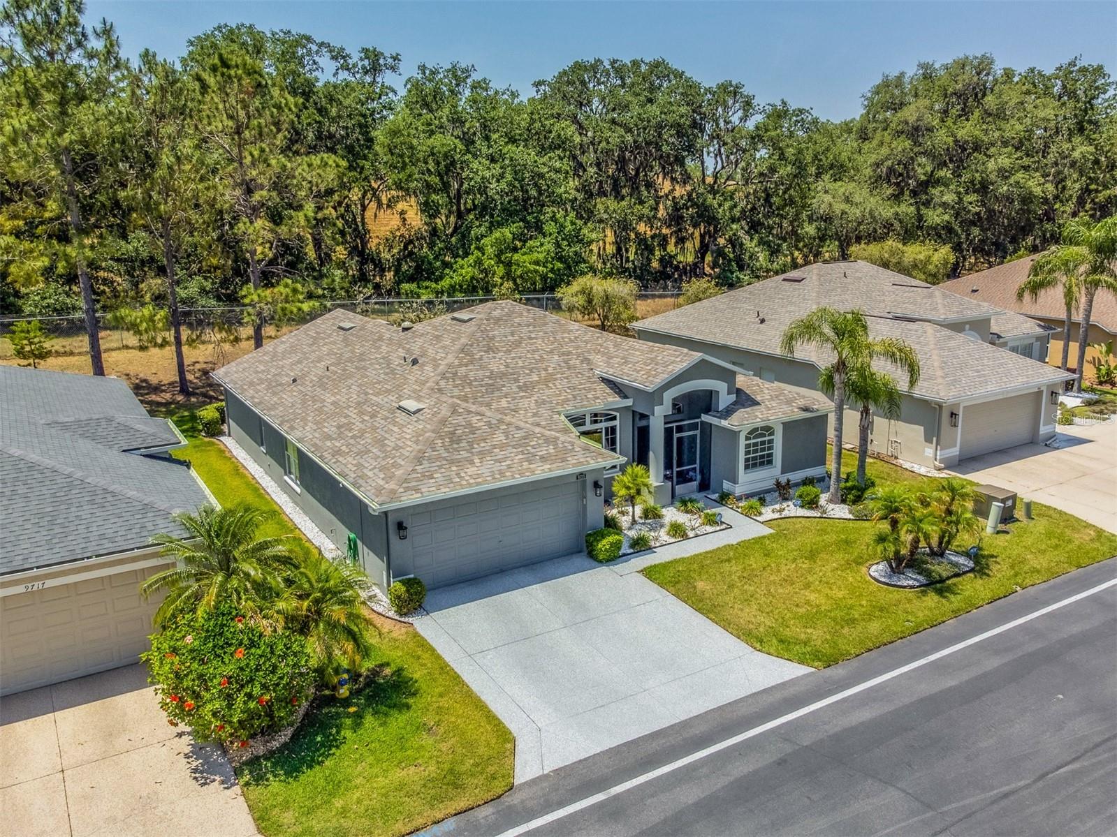 TAMPA BAY GOLF AND TENNIS CLUB - Residential Lease