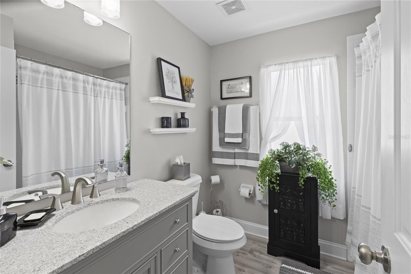 TAMPA BAY GOLF AND TENNIS CLUB - Residential Lease