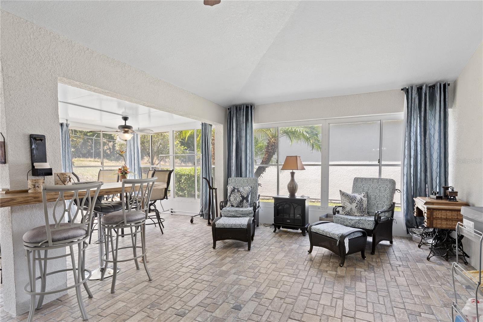 TAMPA BAY GOLF AND TENNIS CLUB - Residential Lease