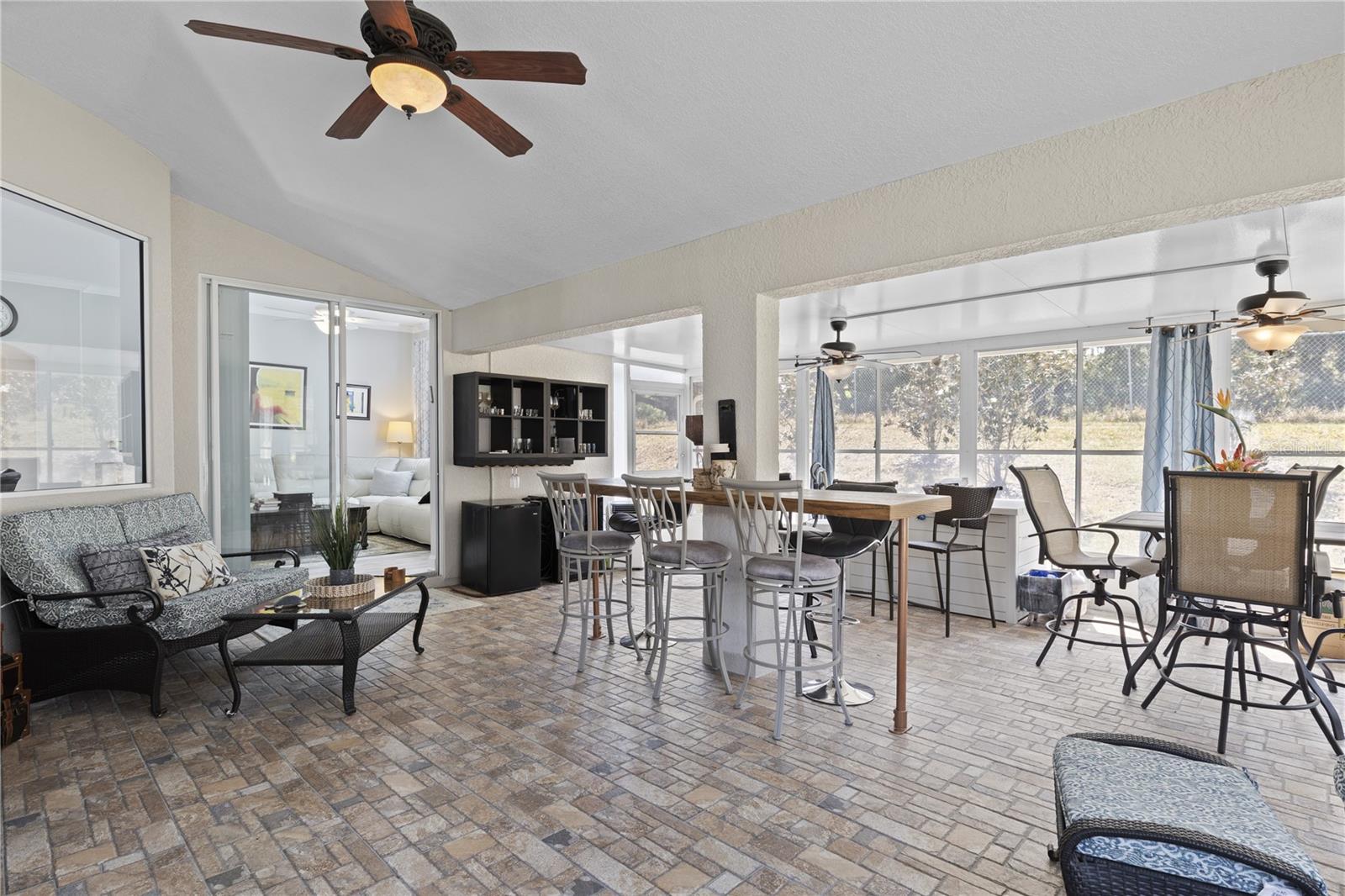 TAMPA BAY GOLF AND TENNIS CLUB - Residential Lease