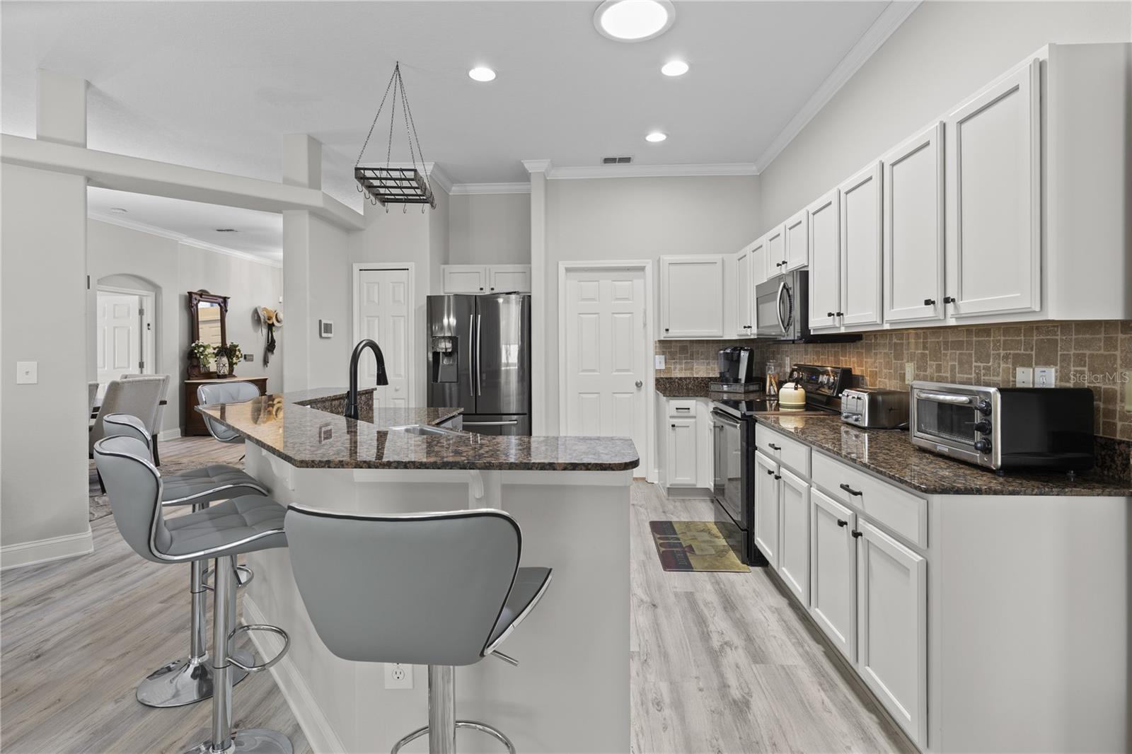 TAMPA BAY GOLF AND TENNIS CLUB - Residential Lease