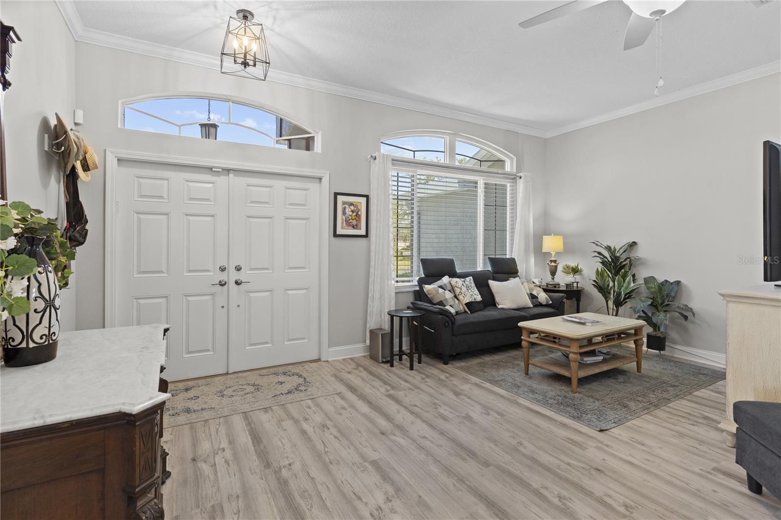 TAMPA BAY GOLF AND TENNIS CLUB - Residential Lease