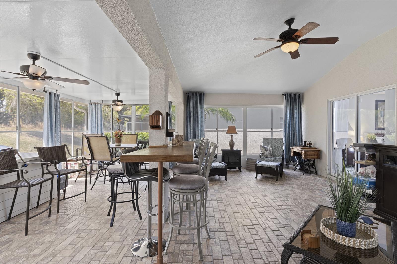 TAMPA BAY GOLF AND TENNIS CLUB - Residential Lease