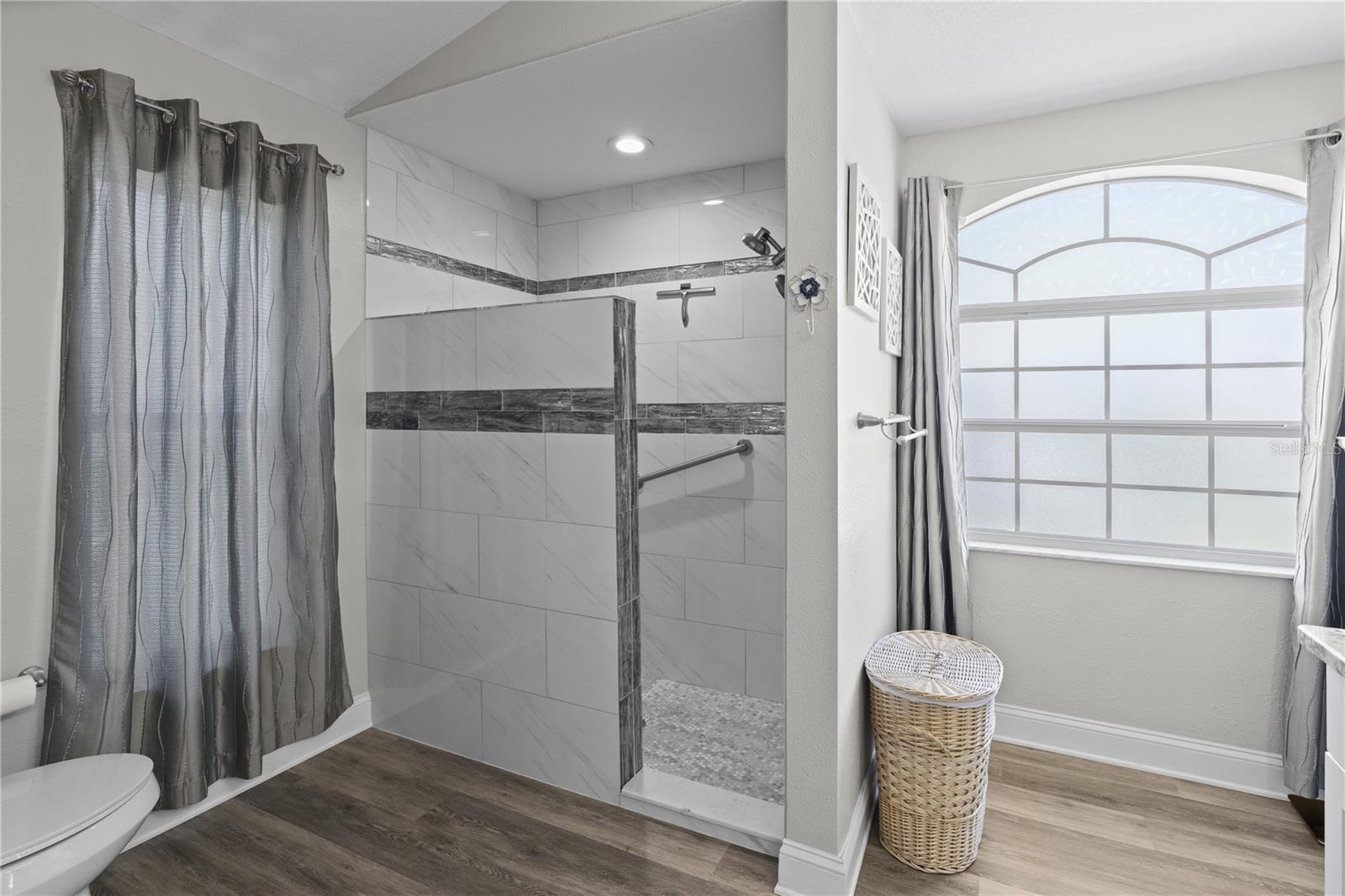 TAMPA BAY GOLF AND TENNIS CLUB - Residential Lease