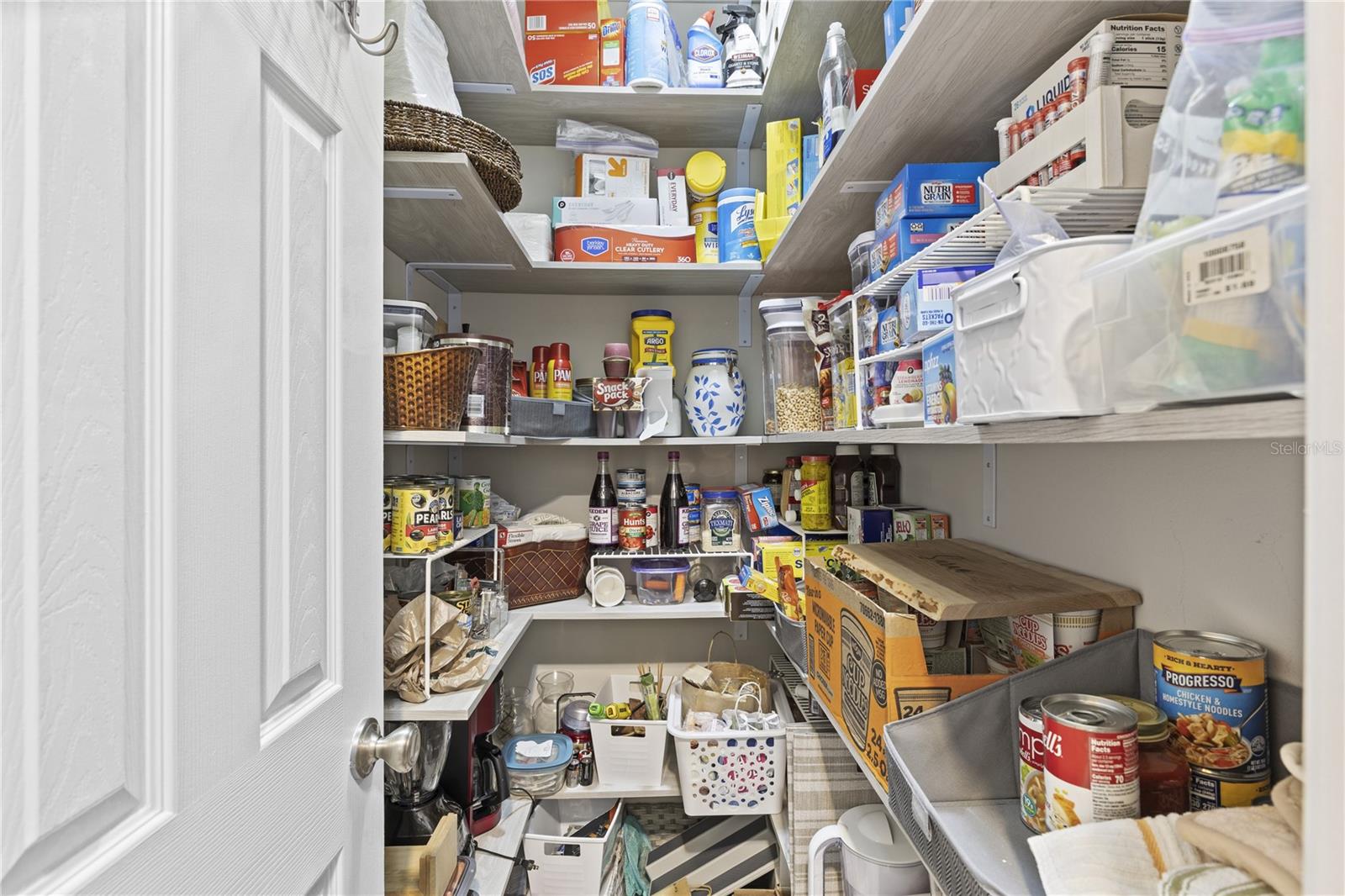 TAMPA BAY GOLF AND TENNIS CLUB - Residential Lease