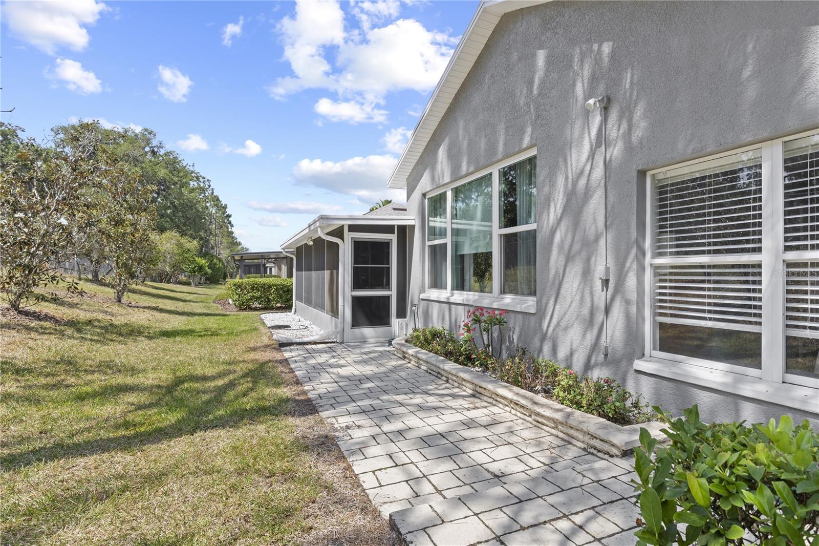 TAMPA BAY GOLF AND TENNIS CLUB - Residential Lease