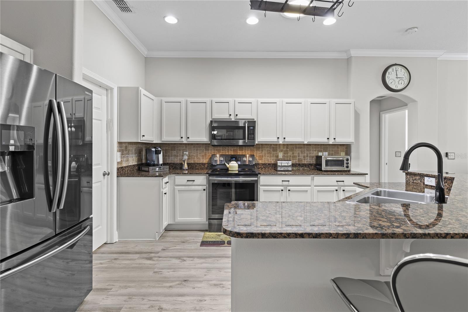 TAMPA BAY GOLF AND TENNIS CLUB - Residential Lease