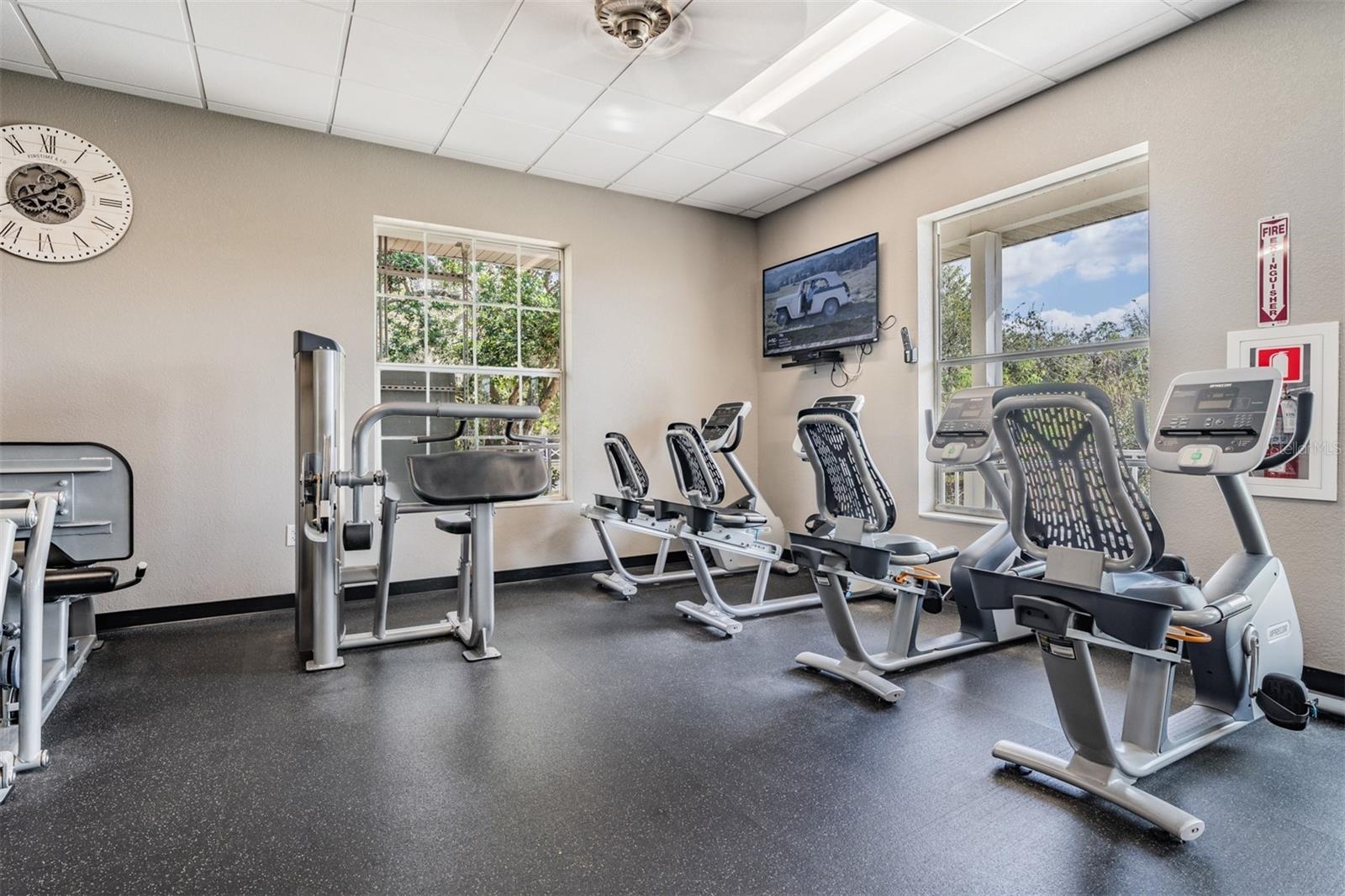 TAMPA BAY GOLF AND TENNIS CLUB - Residential Lease