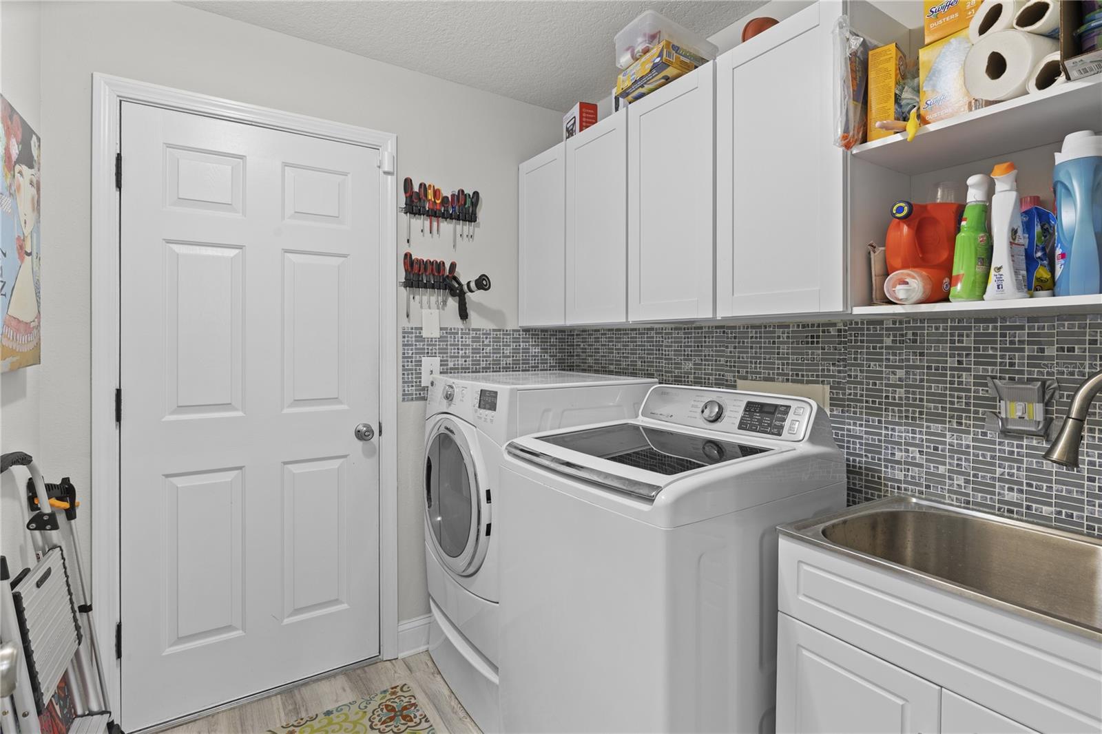 TAMPA BAY GOLF AND TENNIS CLUB - Residential Lease