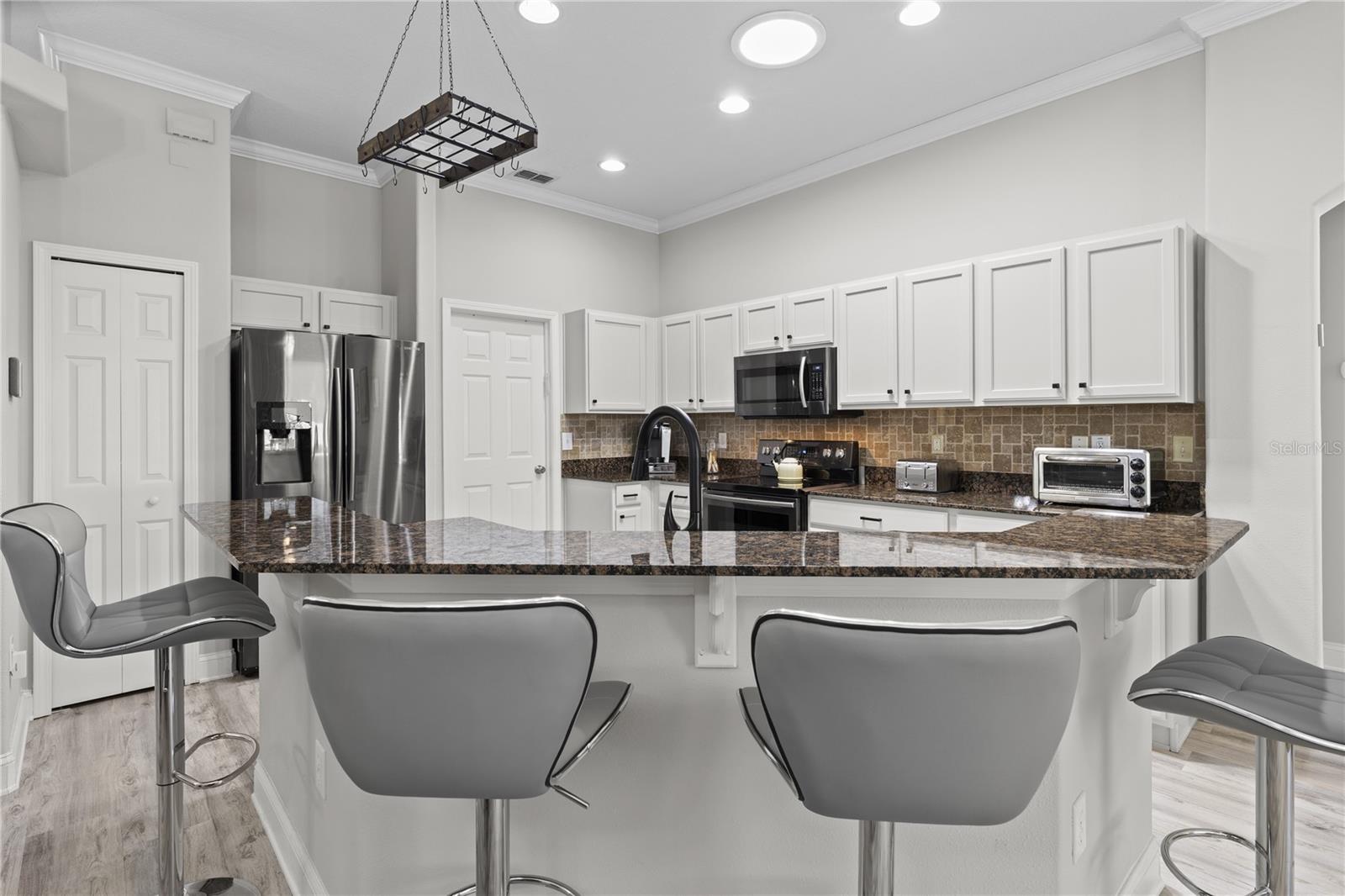 TAMPA BAY GOLF AND TENNIS CLUB - Residential Lease