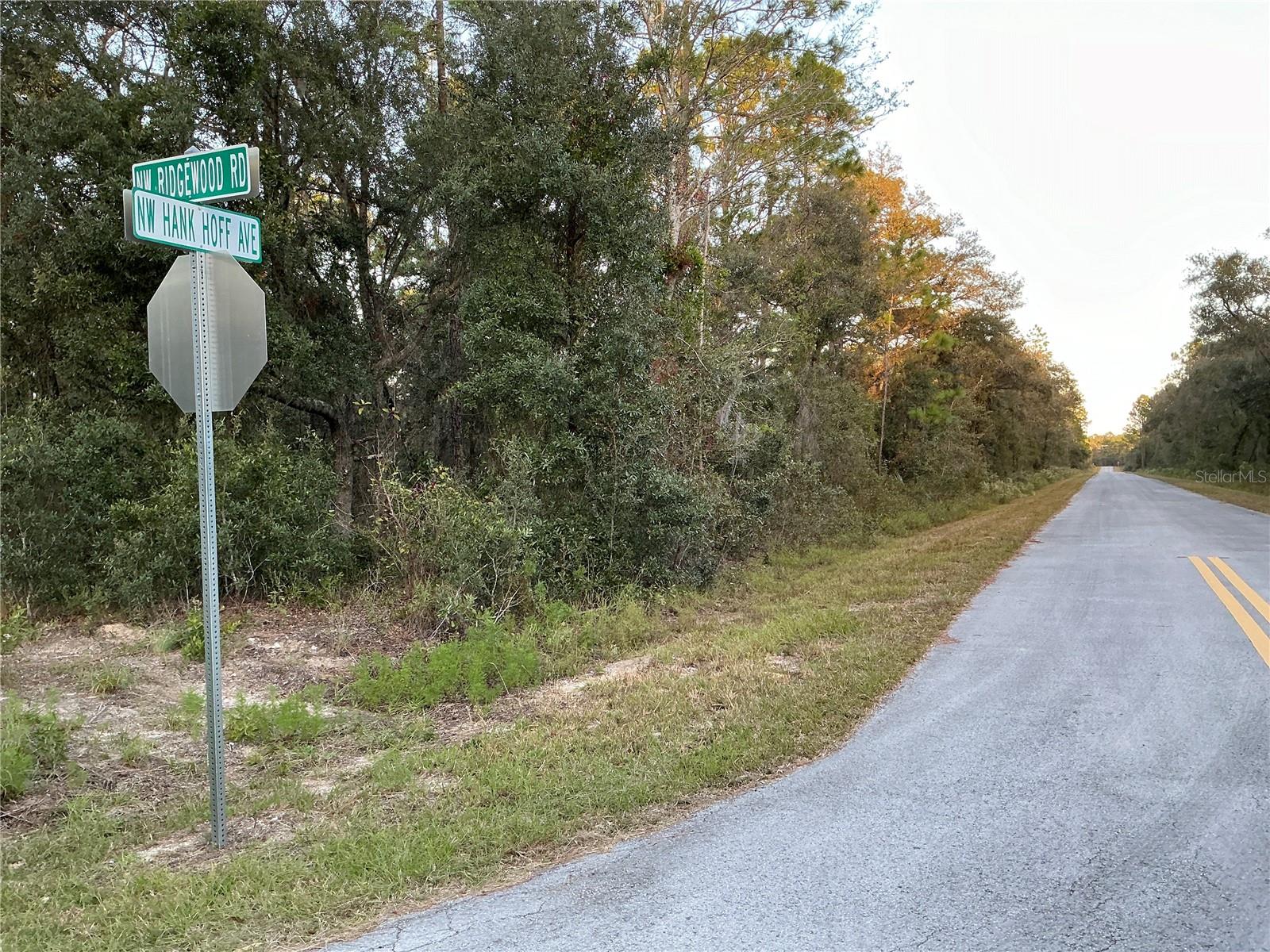 RAINBOW LAKES ESTATE - Land