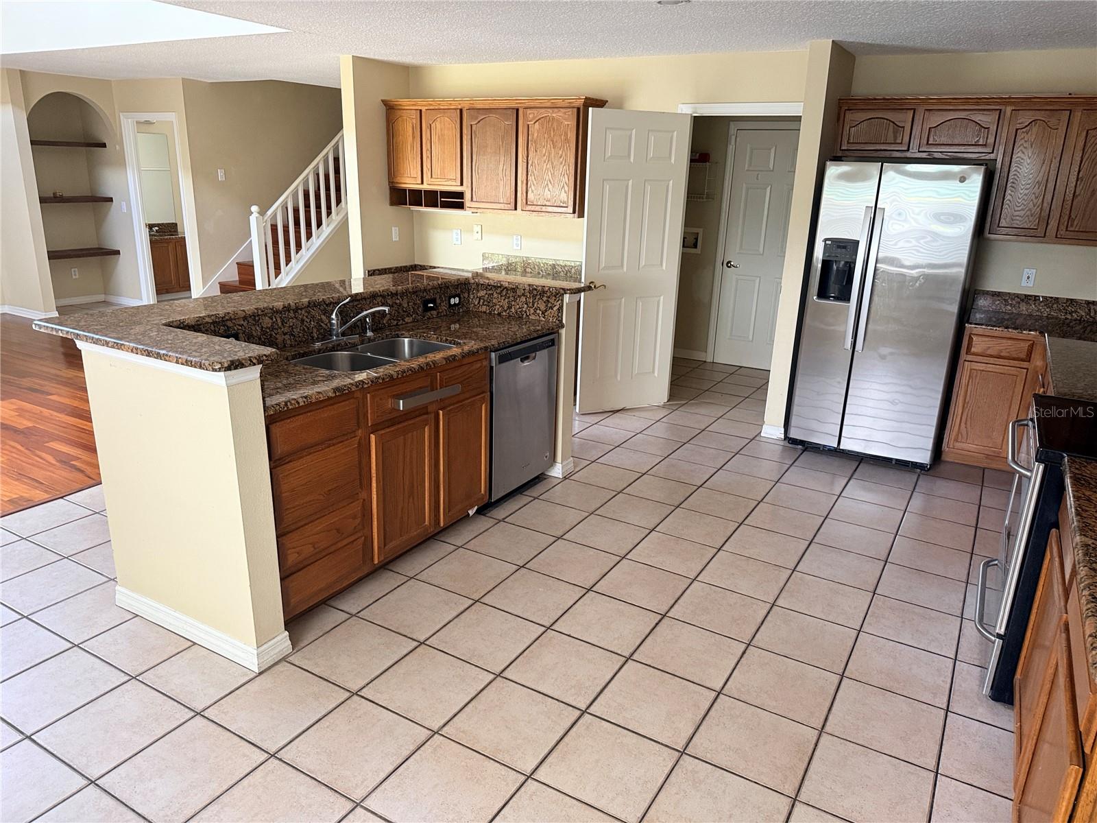 PEARL LAKE VILLAS REP - Residential