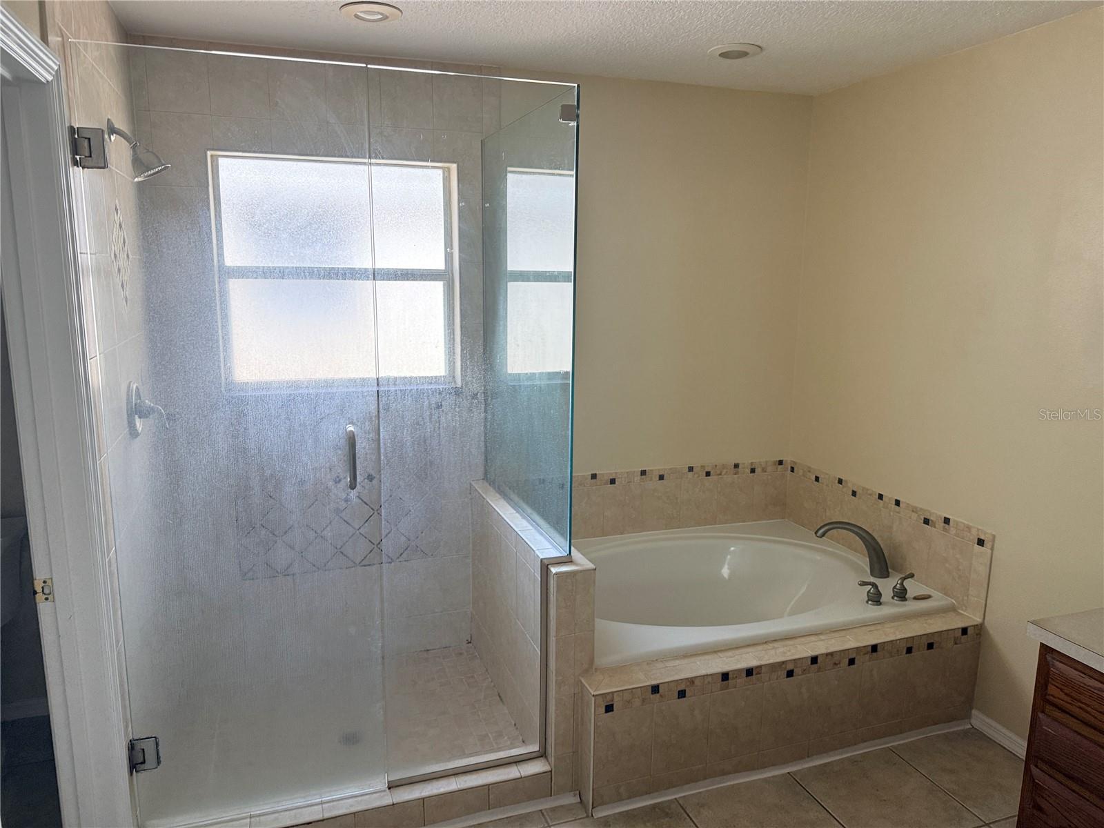 PEARL LAKE VILLAS REP - Residential