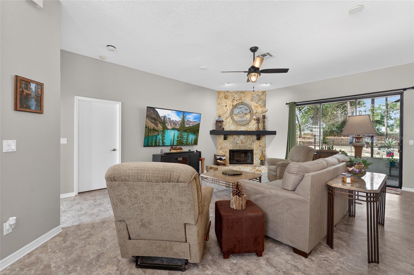 1131 WEDGE WAY