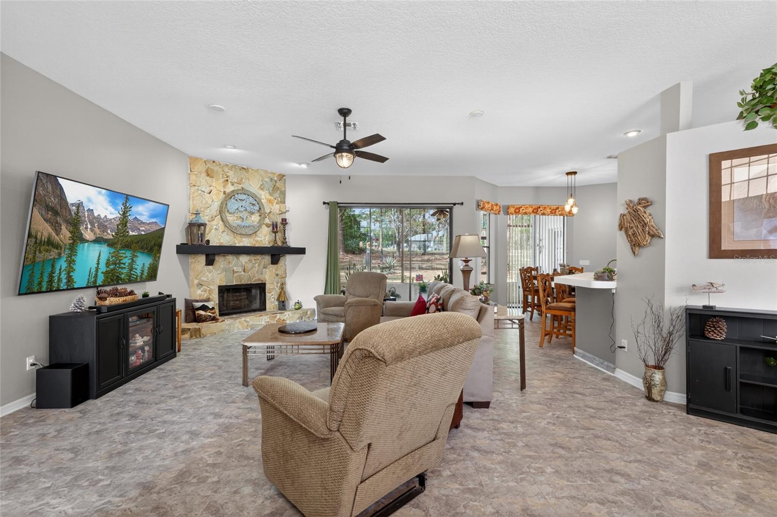 1131 WEDGE WAY