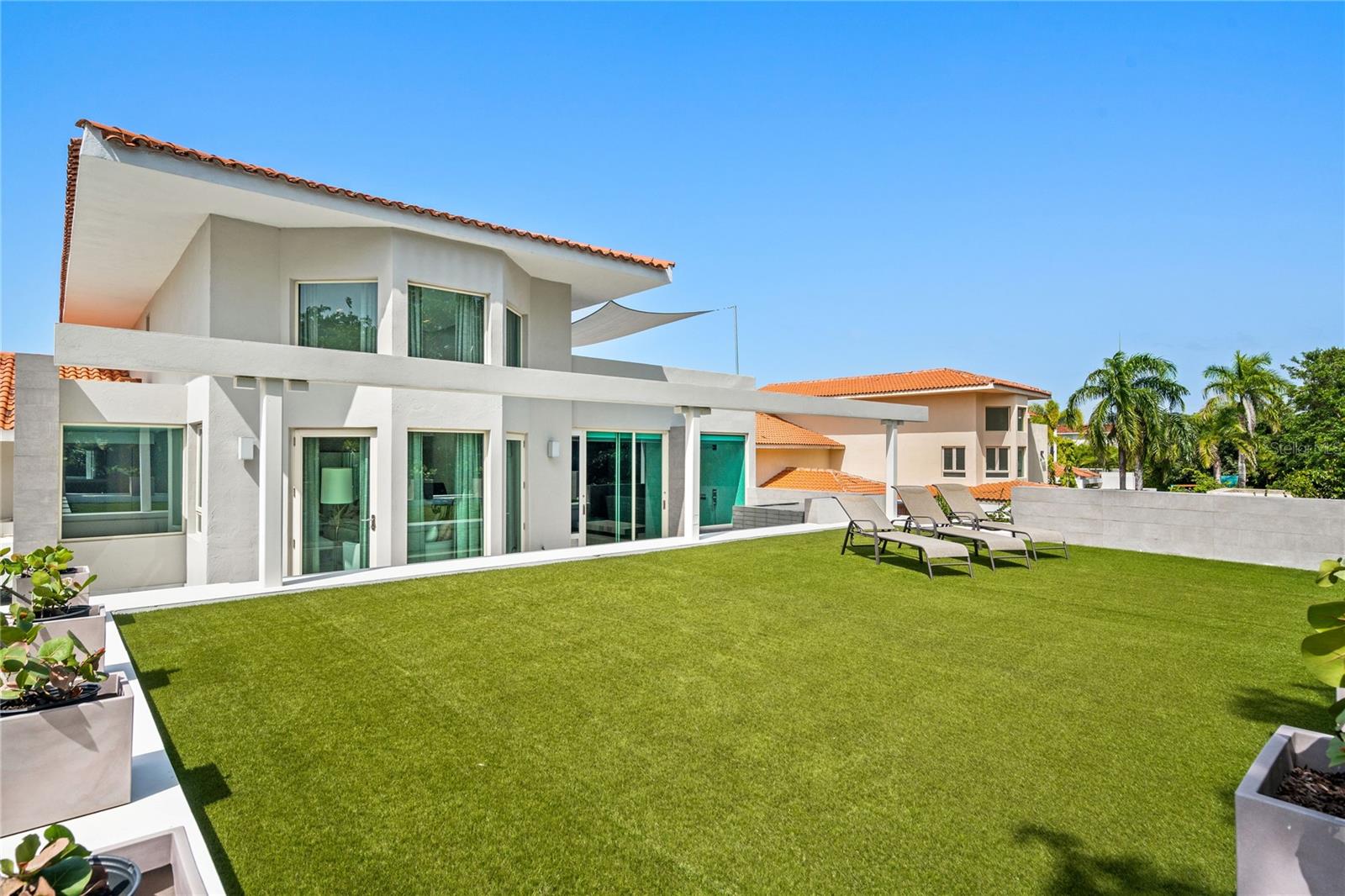 DORADO BEACH EAST - Residential