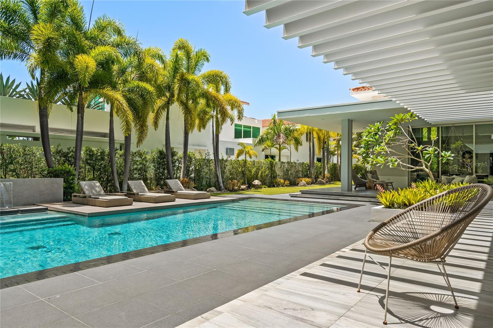 DORADO BEACH EAST - Residential