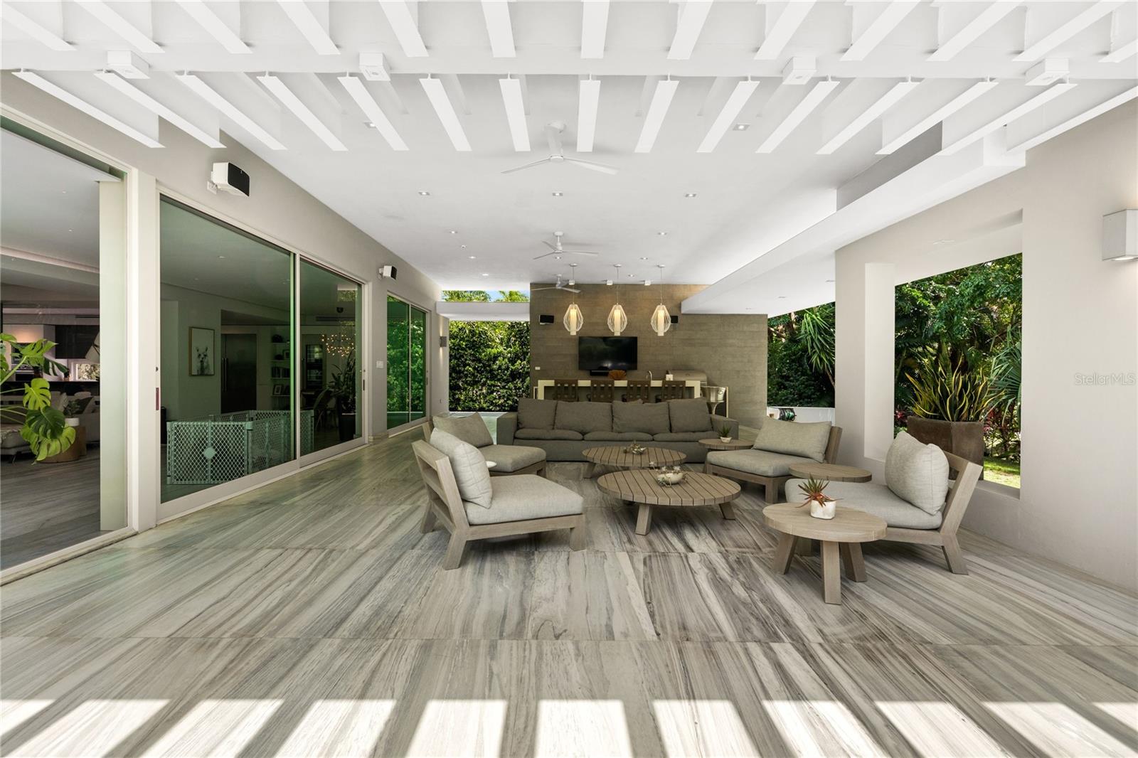 DORADO BEACH EAST - Residential