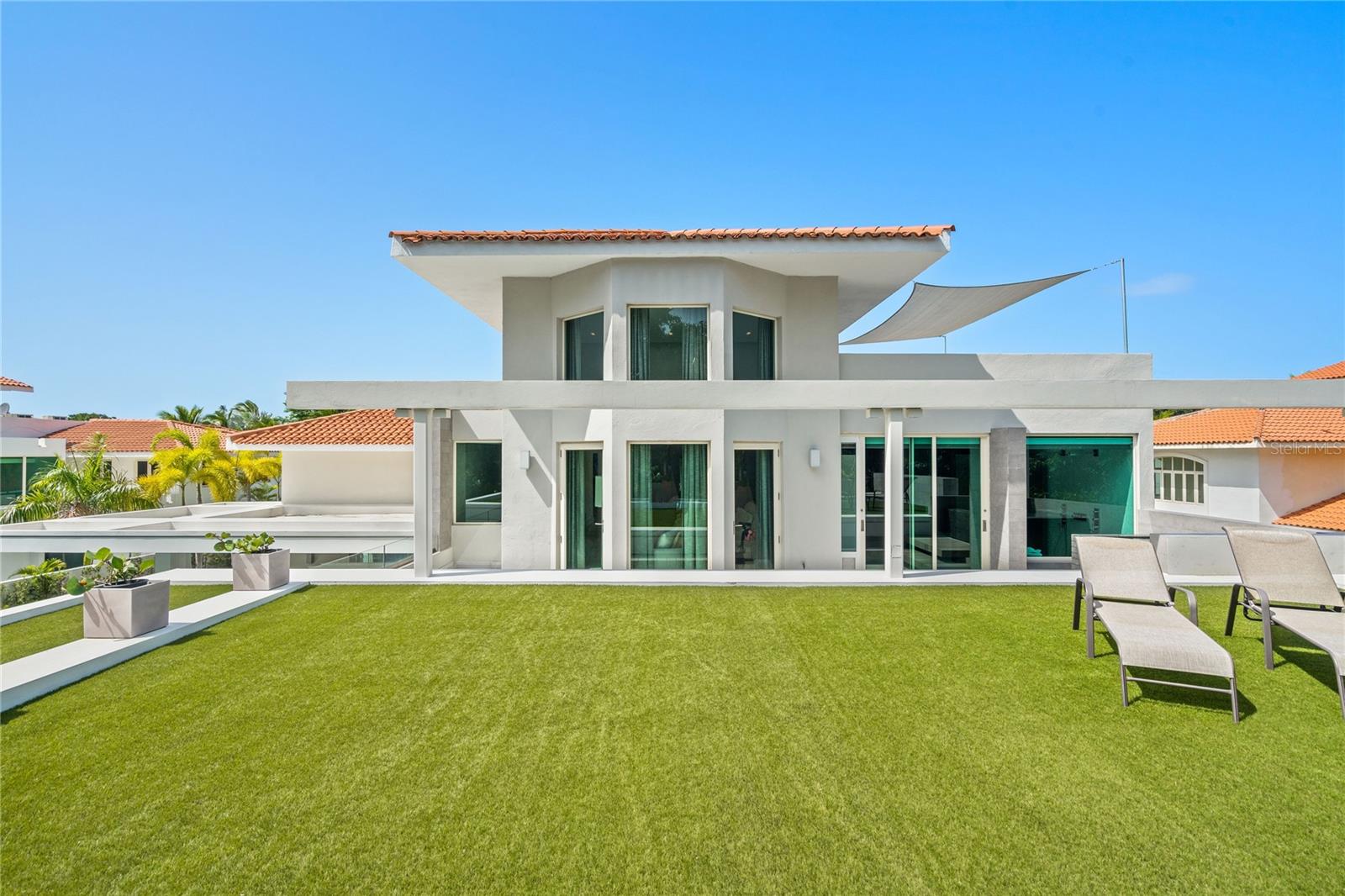 DORADO BEACH EAST - Residential